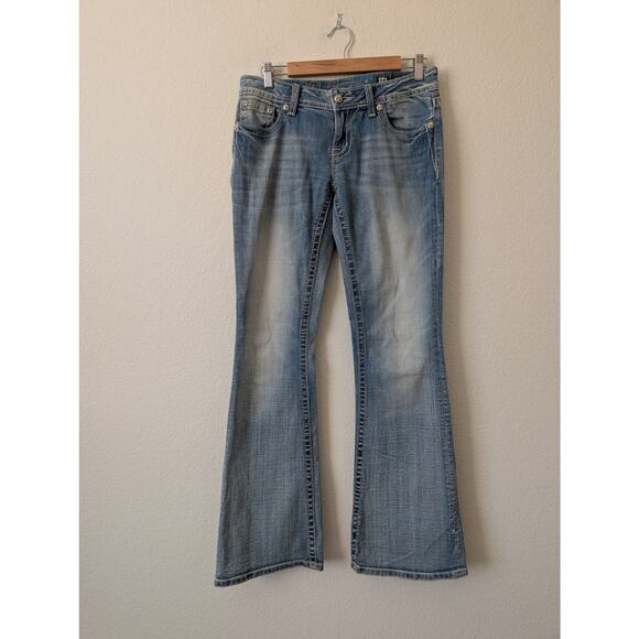 Miss Me Y2K Flared Leg Jeans "Peace Sign" Embroidered Pockets Size 28 Studded - Picture 9 of 12